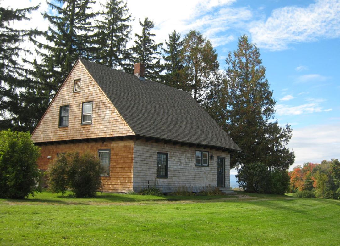 Vineyard Cottage Exterior